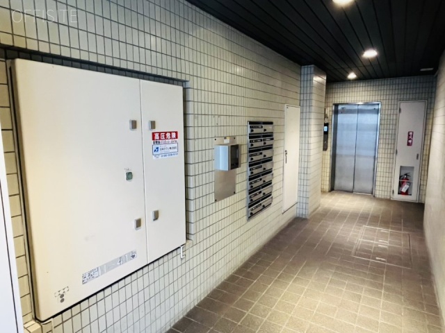 飯田ビル　エントランス