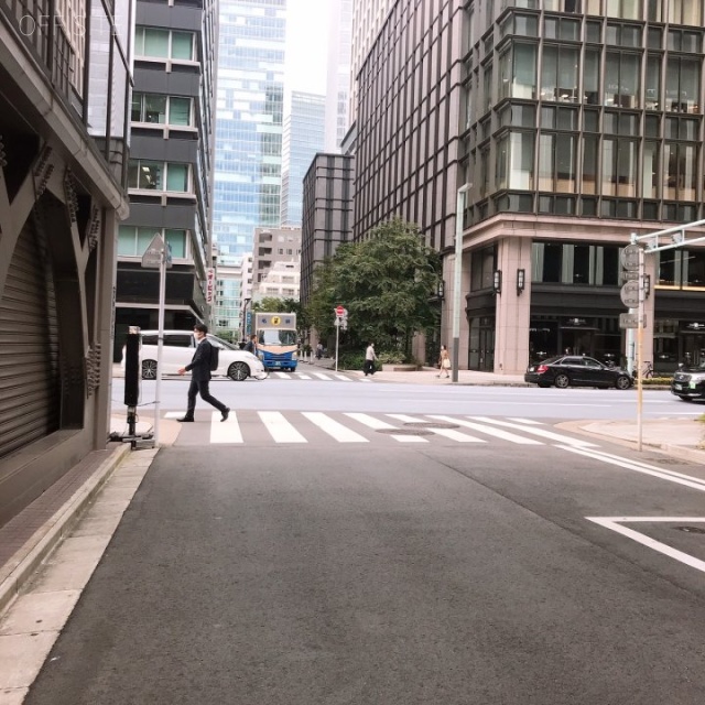 TCMビル ビル前面道路