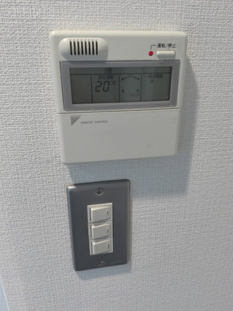 港新川ビル 空調スイッチ