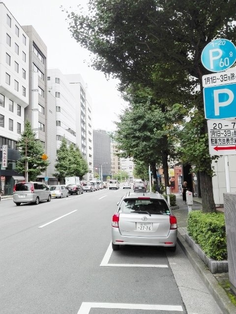 神田共同ビル ビル前面道路