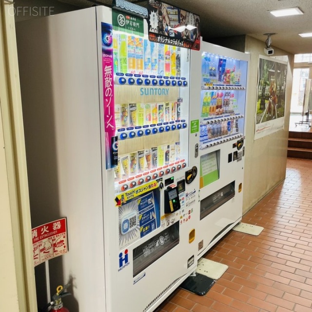 東京富山会館ビルディング 自動販売機