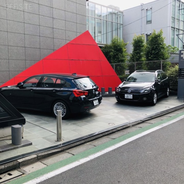 ムラハンビル 駐車場
