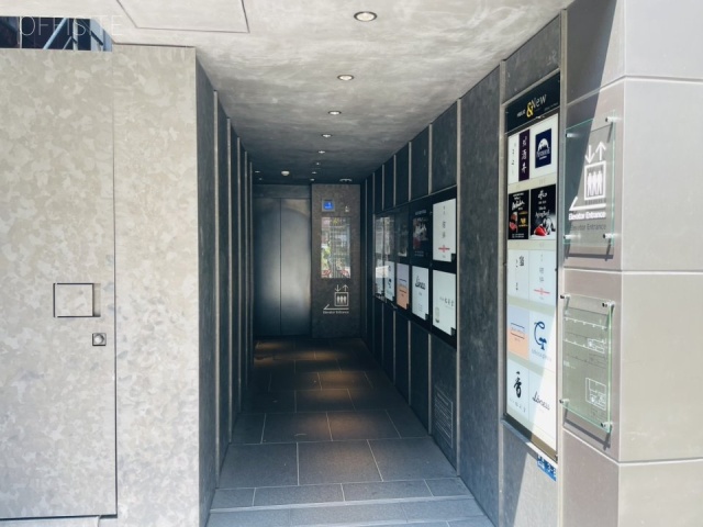 HULIC&NEW GINZA7ビル　オフィスビル出入口
