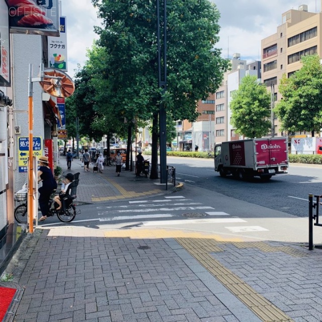 福島ビル ビル前面道路