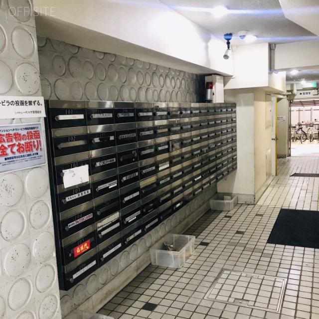 シャトレー代々木 郵便受け