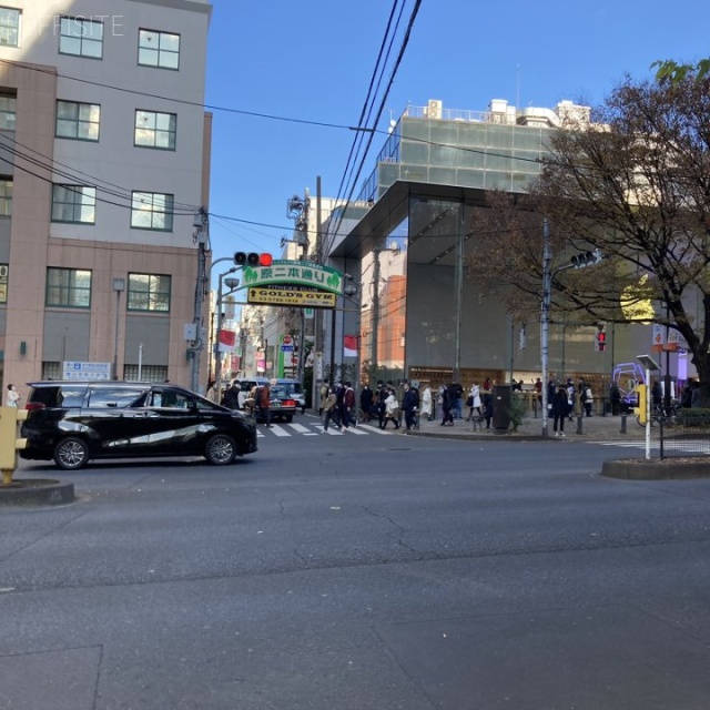 表参道Keyakiビル ビル前面道路