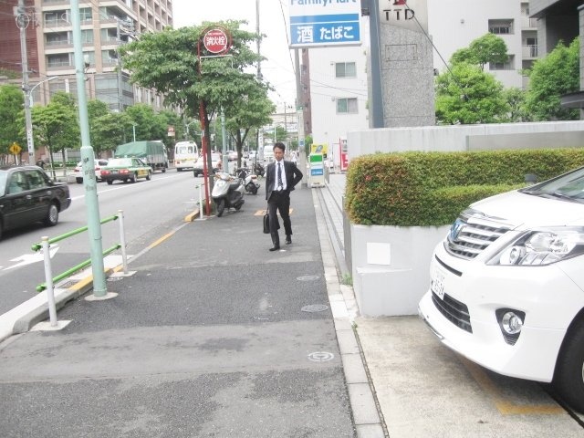 MSビル ビル前面道路