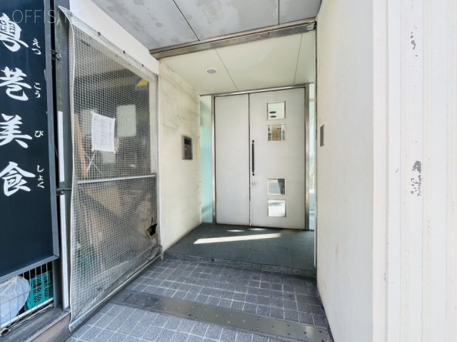 ハローレジデンス神保町ビル　エントランス