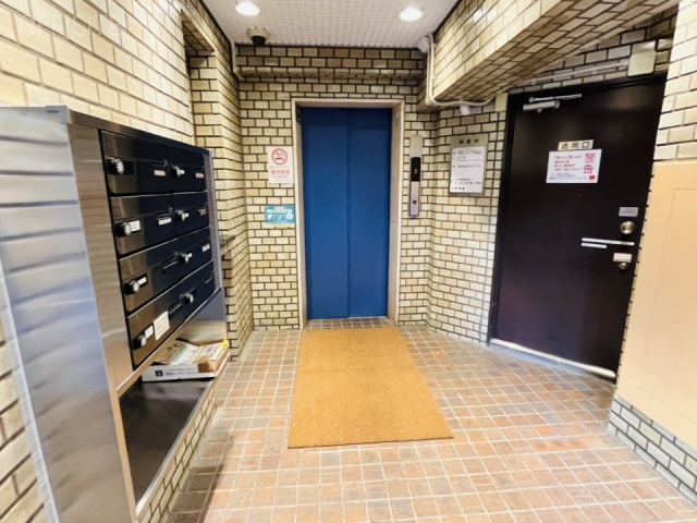 代々木パレスビル　エントランス