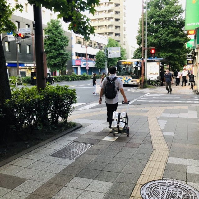 関内駅前マークビル 前面道路は鎌倉街道に面しております。