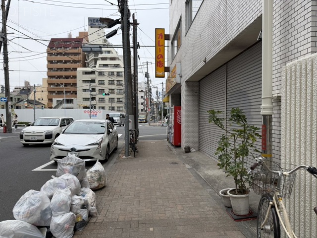 タケイビル　前面歩道