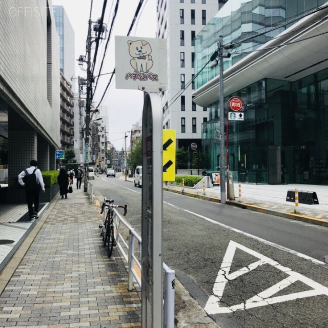 ウノサワ東急ビル ビル前面道路