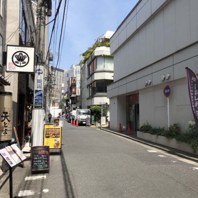 千石屋ビル ビル前面道路