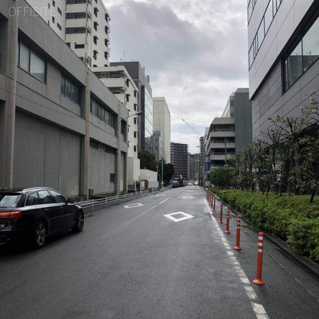 豊海センタービル ビル前面道路