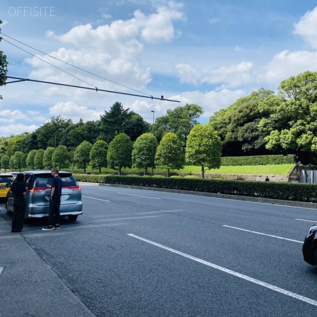 アトム青山タワー ビル前面道路