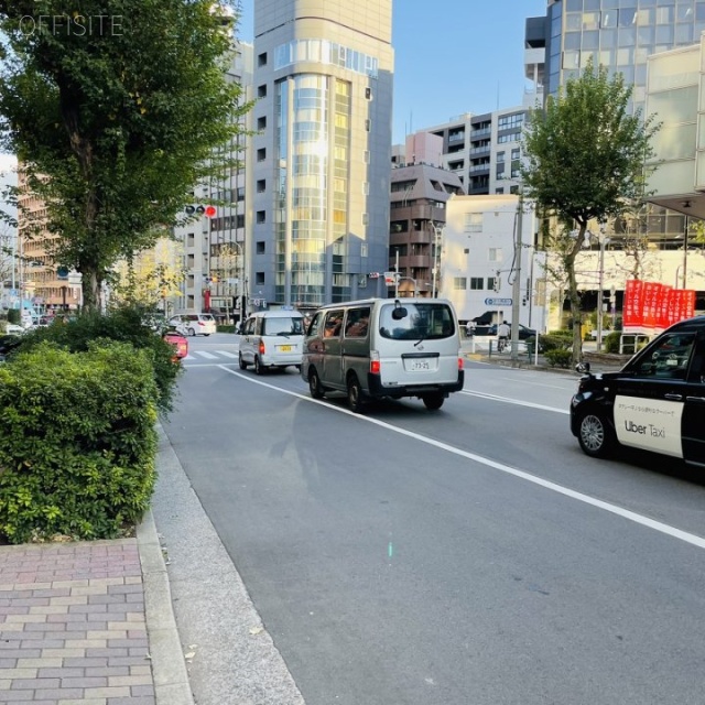 岩尾大和ビル ビル前面道路