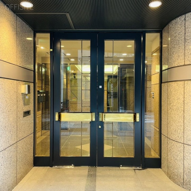 新銀二ビル エントランス