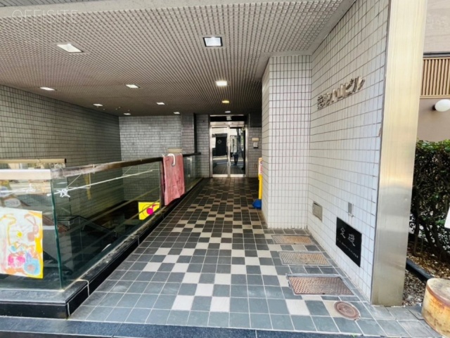 築地小山ビル　エントランス