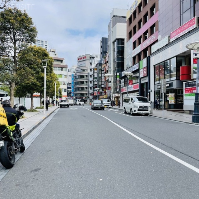 赤坂Bizタワー　一ツ木通り