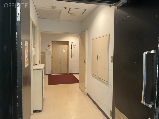 ヒューリック銀座ワールドタウンビル　エントランス