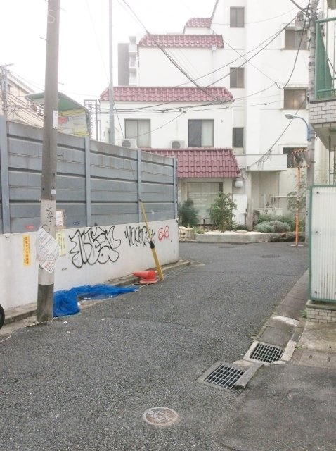セブンビル ビル周辺道路