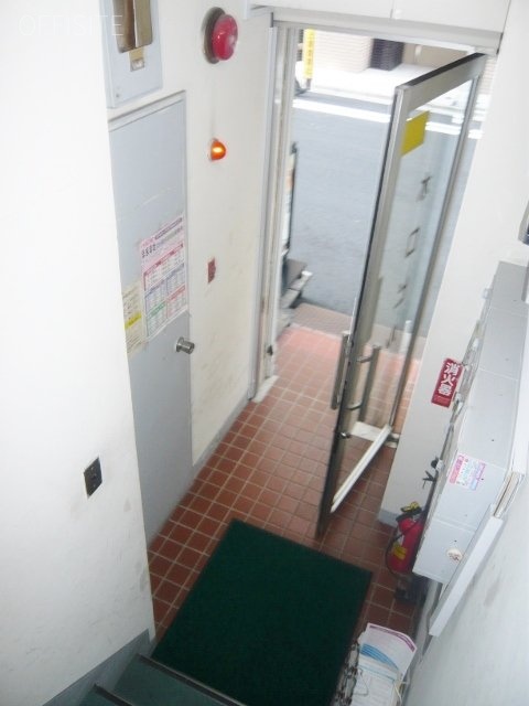 水口ビル エントランス