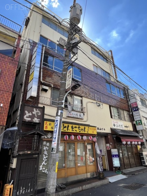 秋山ビル 外観