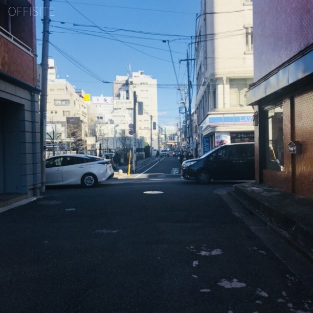 内海ビルⅠ　ビル前面道路