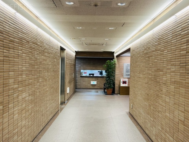 秩父屋ビル エントランス