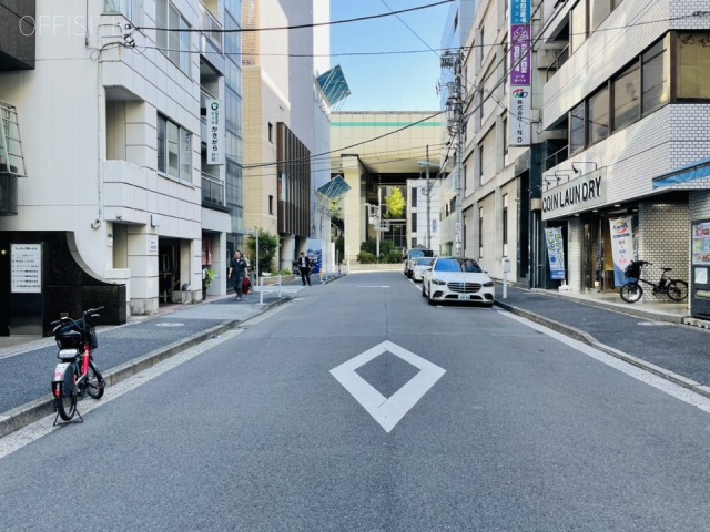 グランデミスモビル　前面道路