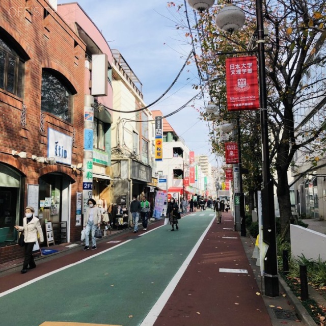 小林ビル ビル前面道路