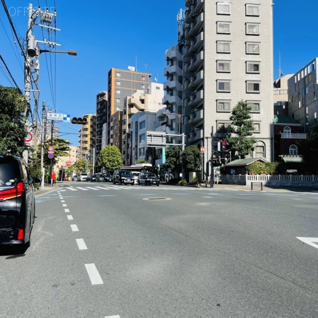 新宿セブンビル 前面道路