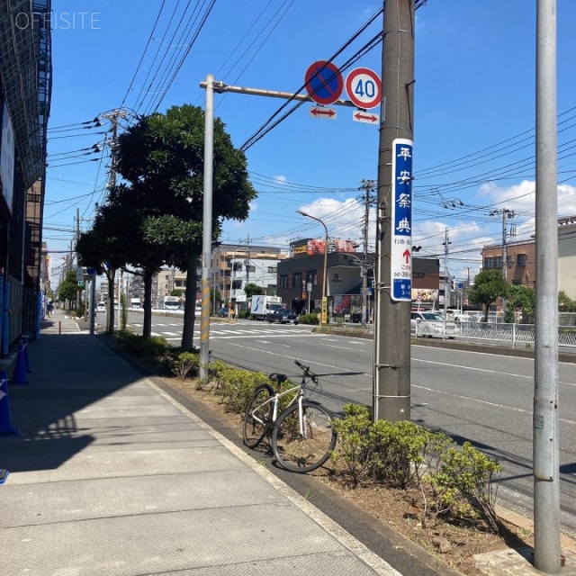 南行徳K2ビル ビル前面道路