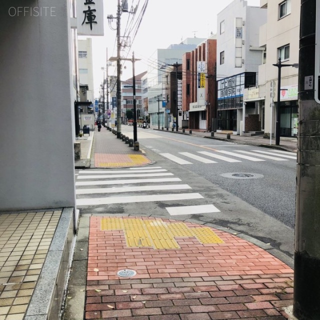 朝日生命町田ビル ビル前面道路