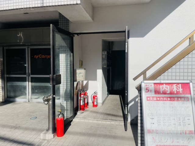 クレストビル　オフィスビル出入口