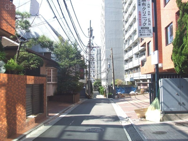 杉友ビル　ビル前面道路