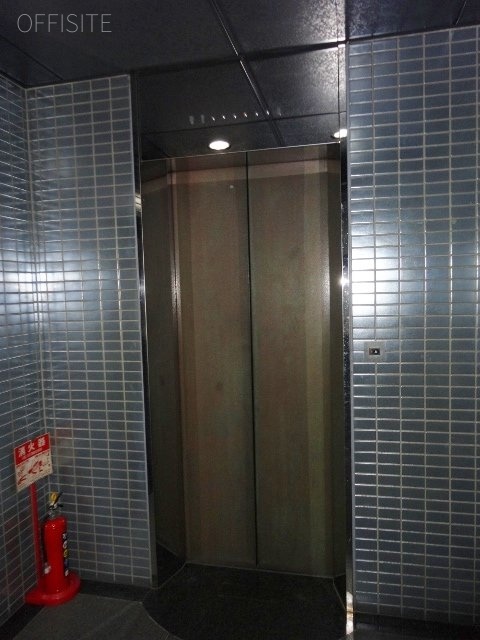 銀座堀ビル エレベーター
