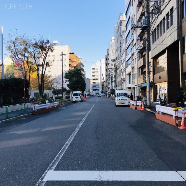 星野ビル ビル前面道路