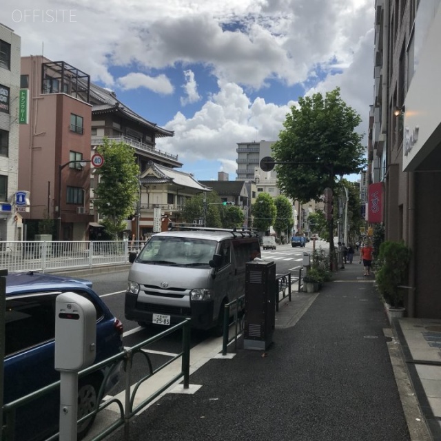 ニュー早稲田ビル ビル前面道路