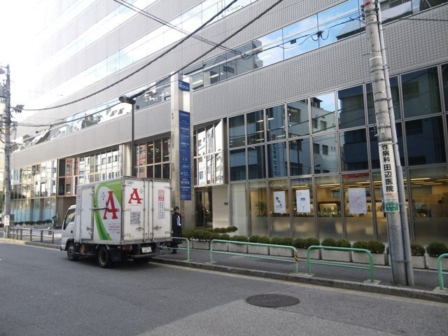 神田徳力ビル ビル前面道路