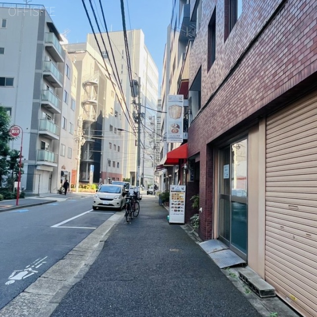 川口ビル　前面道路