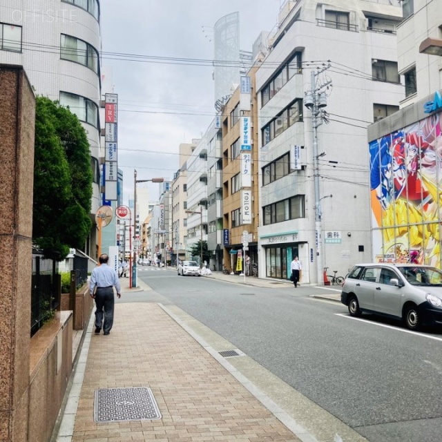 増田ビル ビル前面道路