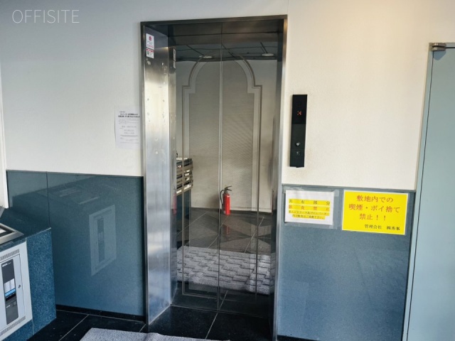 KHビル エントランス