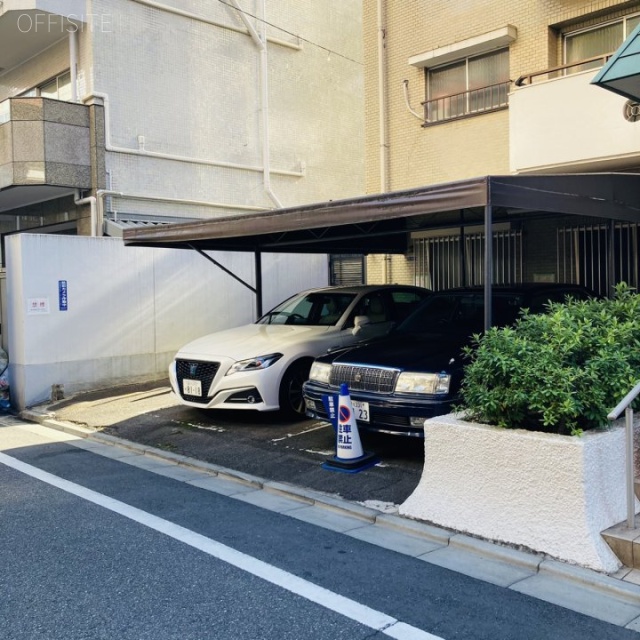 ソフトタウン南青山 駐車場