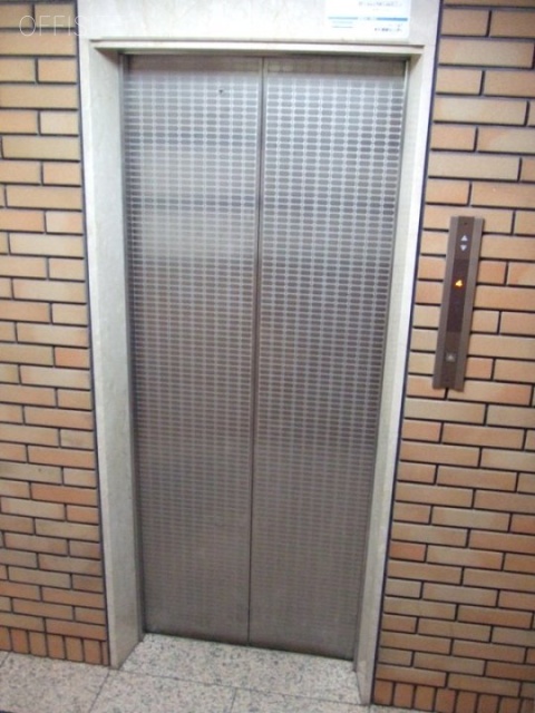 BLISS湯島ビル エレベーター