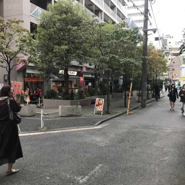 Sista Saito ビル前面道路