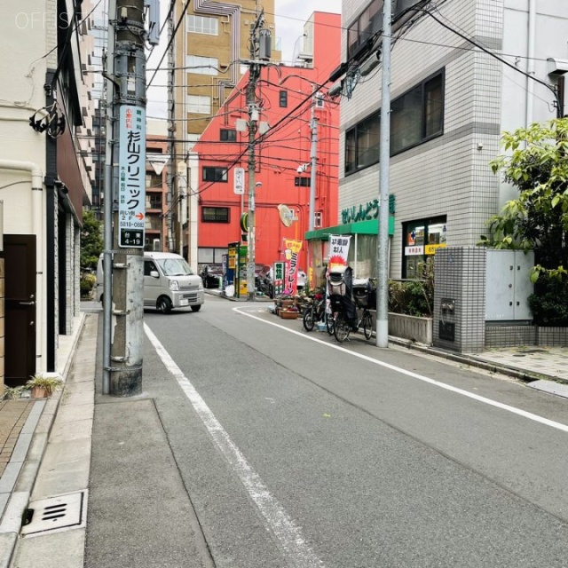 シュプールおかむらビル ビル前面道路