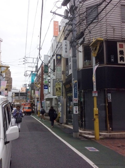 水谷ビル ビル周辺道路