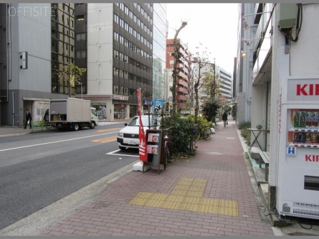 島崎ビル ビル前面道路