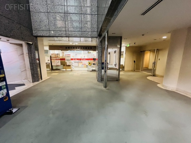 全特六本木ビル(EAST棟)　地下1階 ホール 別角度